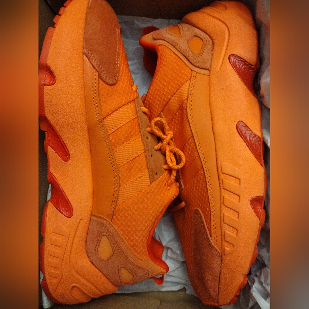 Adidas o z e l i a